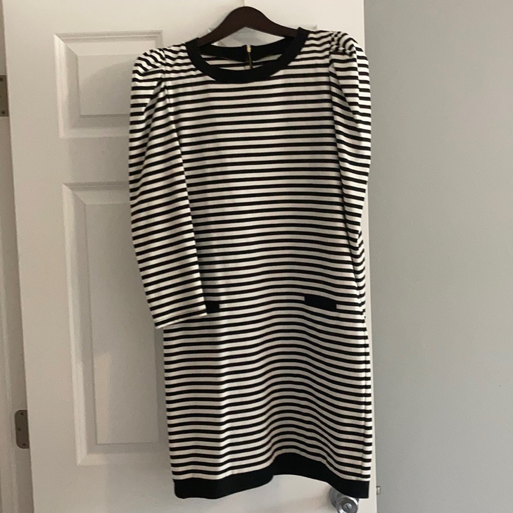 Puff shoulder ( operational) pockets